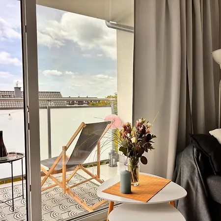 Centaur Apartment With Terrace Near Airport Owczarnia